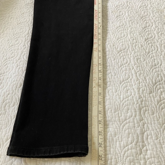 Time and Tru Pull On Black Stretch Jeans Straight Leg Tapered Size Large - Picture 12 of 12